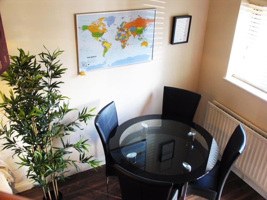 Must See, Quality 1 Bed, Romford, 20 Mins C.London Exterior photo