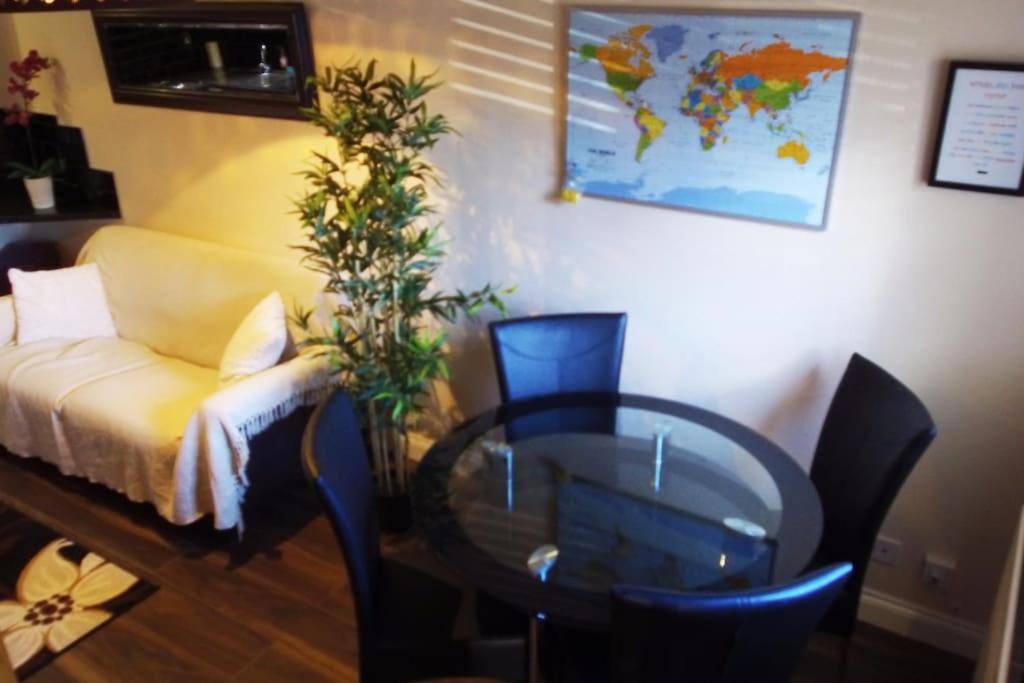 Must See, Quality 1 Bed, Romford, 20 Mins C.London Exterior photo